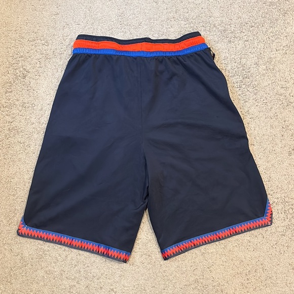 Nike activewear athletic basketball shorts 100% polyester with zipper pocket - Picture 6 of 8